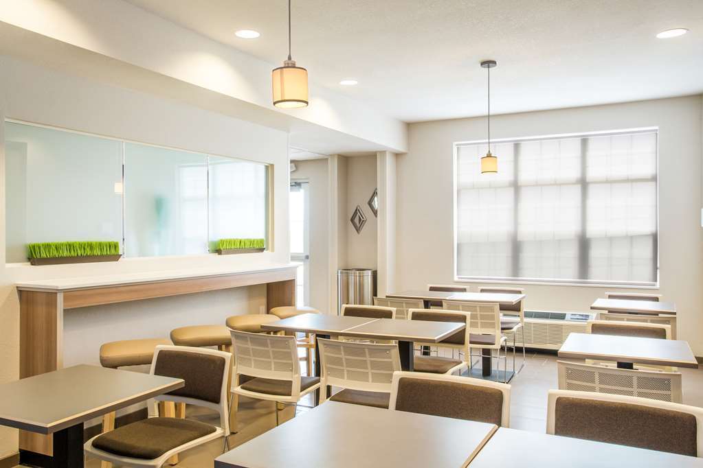 Microtel Inn & Suites By Wyndham Vernal/Naples Instalações foto